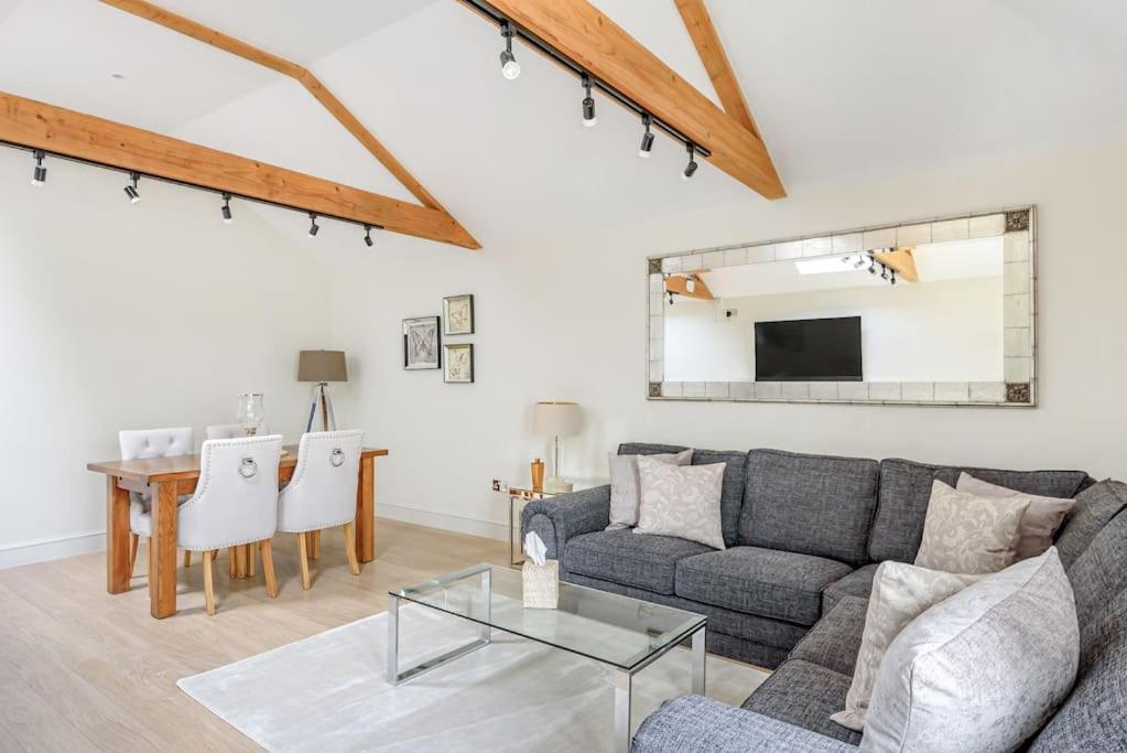 The Cowshed Apartamento Farmborough Exterior foto