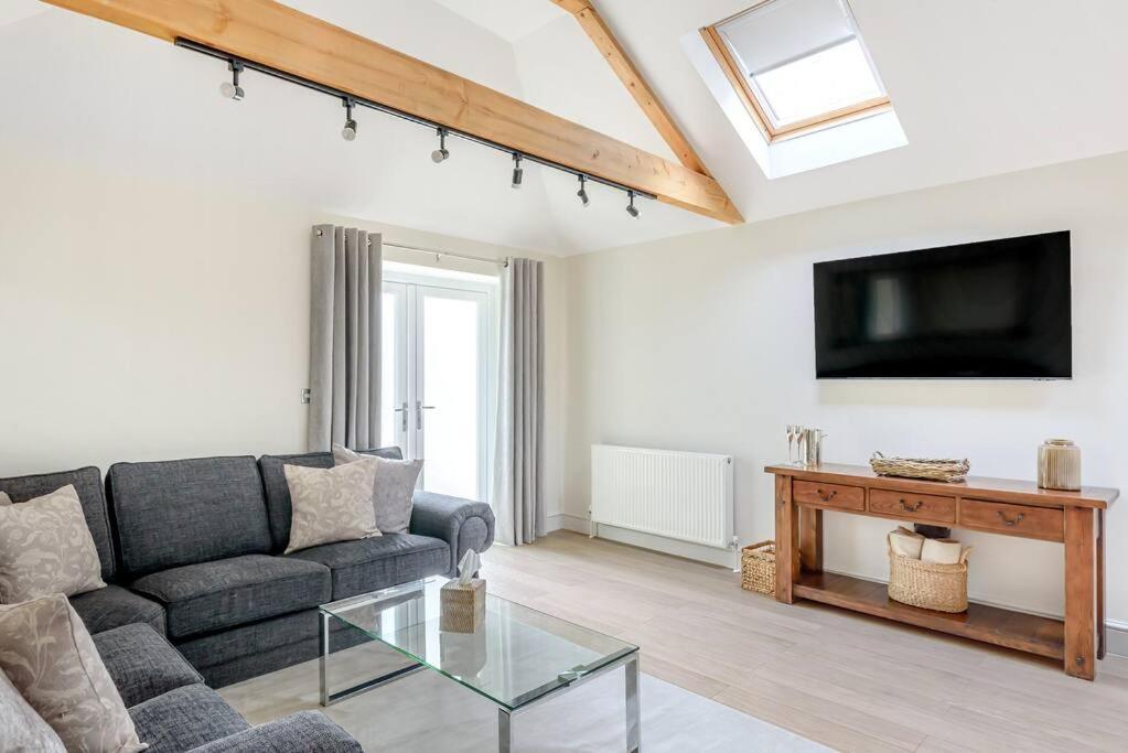 The Cowshed Apartamento Farmborough Exterior foto